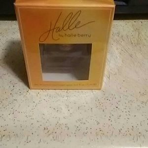 (NEW) Halle by Halle Berry .05 oz